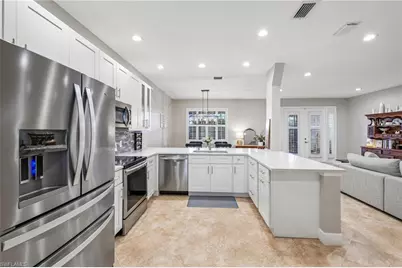 14966 Summit Place Cir, Naples, FL 34119 - Photo 2