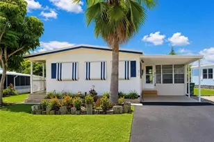 817 Cape Haze Ln, Naples, FL 34104 - Photo 2
