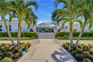 3737 Crayton Rd, Naples, FL 34103 - Photo 32