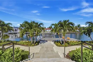 3737 Crayton Rd, Naples, FL 34103 - Photo 28