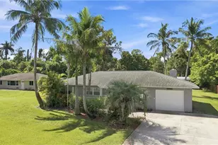 5290 Cypress Ln, Naples, FL 34113 - Photo 36