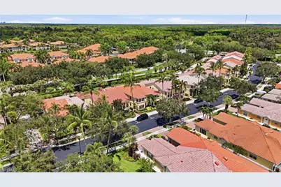 29054 Alessandria Cir, Bonita Springs, FL 34135 - Photo 4
