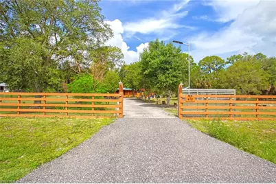 410 N Cabbage Palm St, Clewiston, FL 33440 - Photo 4