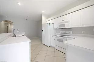 1672 Morning Sun Ln, Naples, FL 34119 - Photo 14