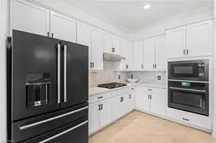 2067 Antigua Ln, Naples, FL 34120 - Photo 6