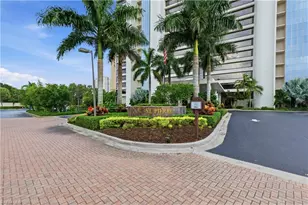 6825 Grenadier Blvd, Naples, FL 34108 - Photo 30