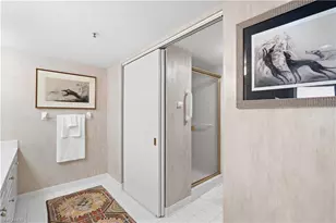 6825 Grenadier Blvd, Naples, FL 34108 - Photo 20