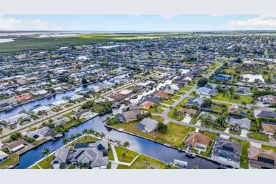 3516 SW 7th Ter, Cape Coral, FL 33991 - Photo 16