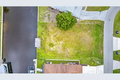3516 SW 7th Ter, Cape Coral, FL 33991 - Photo 10