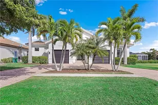 213 Bald Eagle Dr, Marco Island, FL 34145 - Photo 30