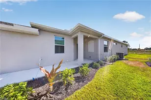 20559 Hazelnut Ct S, Lehigh Acres, FL 33936 - Photo 2