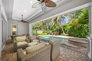 529 Fairway Terrace, Naples, FL 34103 - Photo 12