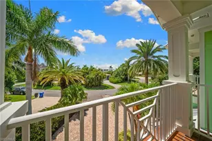529 Fairway Terrace, Naples, FL 34103 - Photo 38
