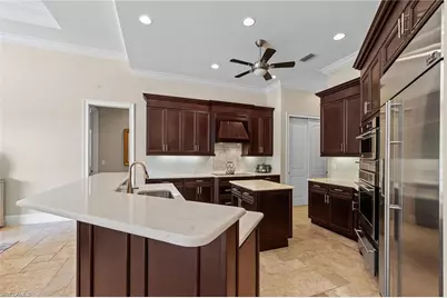 6081 Tamworth Ct, Naples, FL 34119 - Photo 14