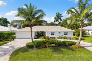 571 Neapolitan Ln, Naples, FL 34103 - Photo 16