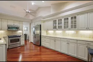 6850 San Marino Dr, Naples, FL 34108 - Photo 4
