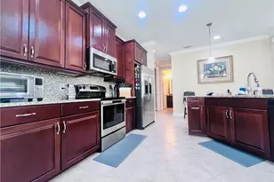 28008 Sosta Ln, Bonita Springs, FL 34135 - Photo 4