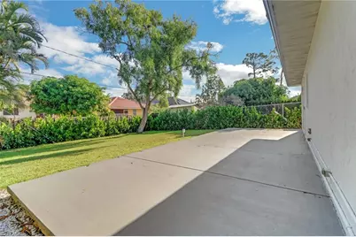 779 108th Ave N, Naples, FL 34108 - Photo 8