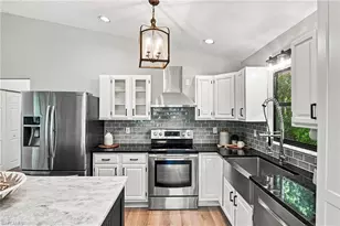 4971 Hickory Wood Dr, Naples, FL 34119 - Photo 10