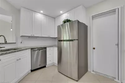 1542 Trafalgar Ln #A, Naples, FL 34116 - Photo 6