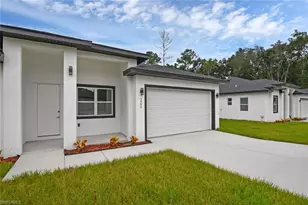205 Australian Dr, Rotonda West, FL 33947 - Photo 2