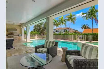 580 15th Ave S, Naples, FL 34102 - Photo 4