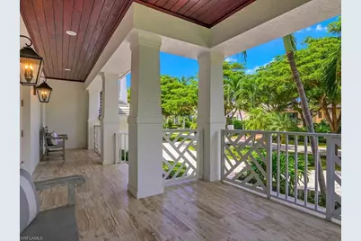 580 15th Ave S, Naples, FL 34102 - Photo 2