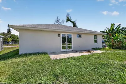 3027 2nd St, Fort Myers, FL 33916 - Photo 4