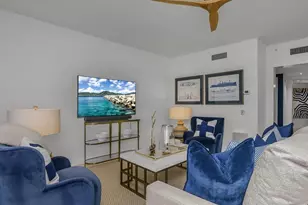 8473 Bay Colony Dr, Naples, FL 34108 - Photo 12