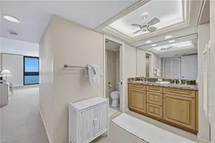 2348 Gulf Shore Blvd N, Naples, FL 34103 - Photo 16