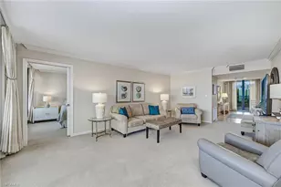 2348 Gulf Shore Blvd N, Naples, FL 34103 - Photo 14