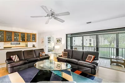 880 8th Ave S #101, Naples, FL 34102 - Photo 2