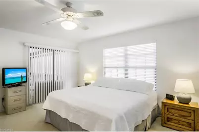 880 8th Ave S #101, Naples, FL 34102 - Photo 12