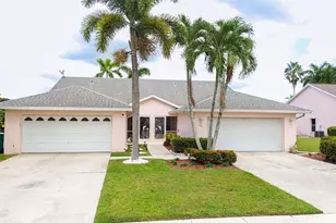 439 St Andrews Blvd, Naples, FL 34113 - Photo 2