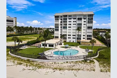 1717 Gulf Shore Blvd N #103, Naples, FL 34102 - Photo 6