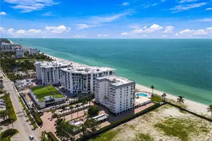1717 Gulf Shore Blvd N, Naples, FL 34102 - Photo 38
