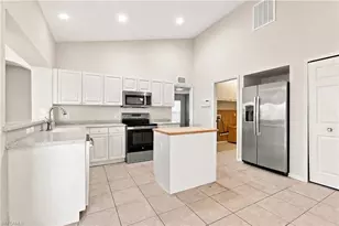 18320 Plumbago Ct, Lehigh Acres, FL 33972 - Photo 12