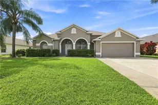 18320 Plumbago Ct, Lehigh Acres, FL 33972 - Photo 2