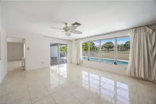635 Wedge Dr, Naples, FL 34103 - Photo 10