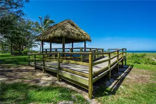 635 Wedge Dr, Naples, FL 34103 - Photo 16