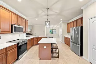 3817 Ruby Way, Naples, FL 34114 - Photo 10