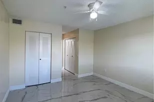 1205 Wildwood Lakes Blvd, Naples, FL 34104 - Photo 12