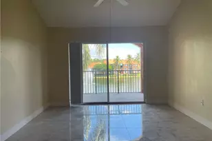 1205 Wildwood Lakes Blvd, Naples, FL 34104 - Photo 10