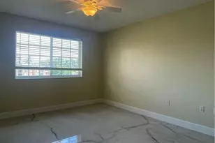 1205 Wildwood Lakes Blvd, Naples, FL 34104 - Photo 14