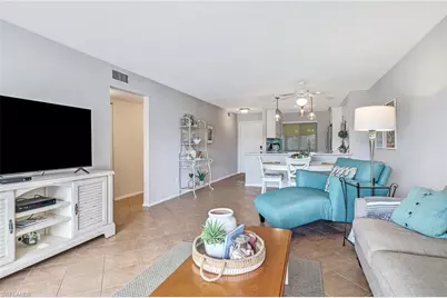 1001 Foxfire Ln #109, Naples, FL 34104 - Photo 12