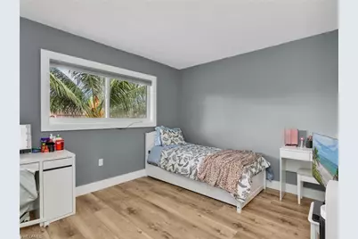 150 Turtle Lake Ct #303, Naples, FL 34105 - Photo 4