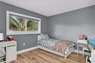 150 Turtle Lake Ct, Naples, FL 34105 - Photo 4