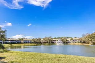 558 Vintage Reserve Ln, Naples, FL 34119 - Photo 2
