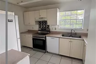 5308 Treetops Dr, Naples, FL 34113 - Photo 10