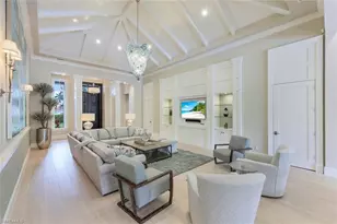 425 Harbour Dr, Naples, FL 34103 - Photo 6
